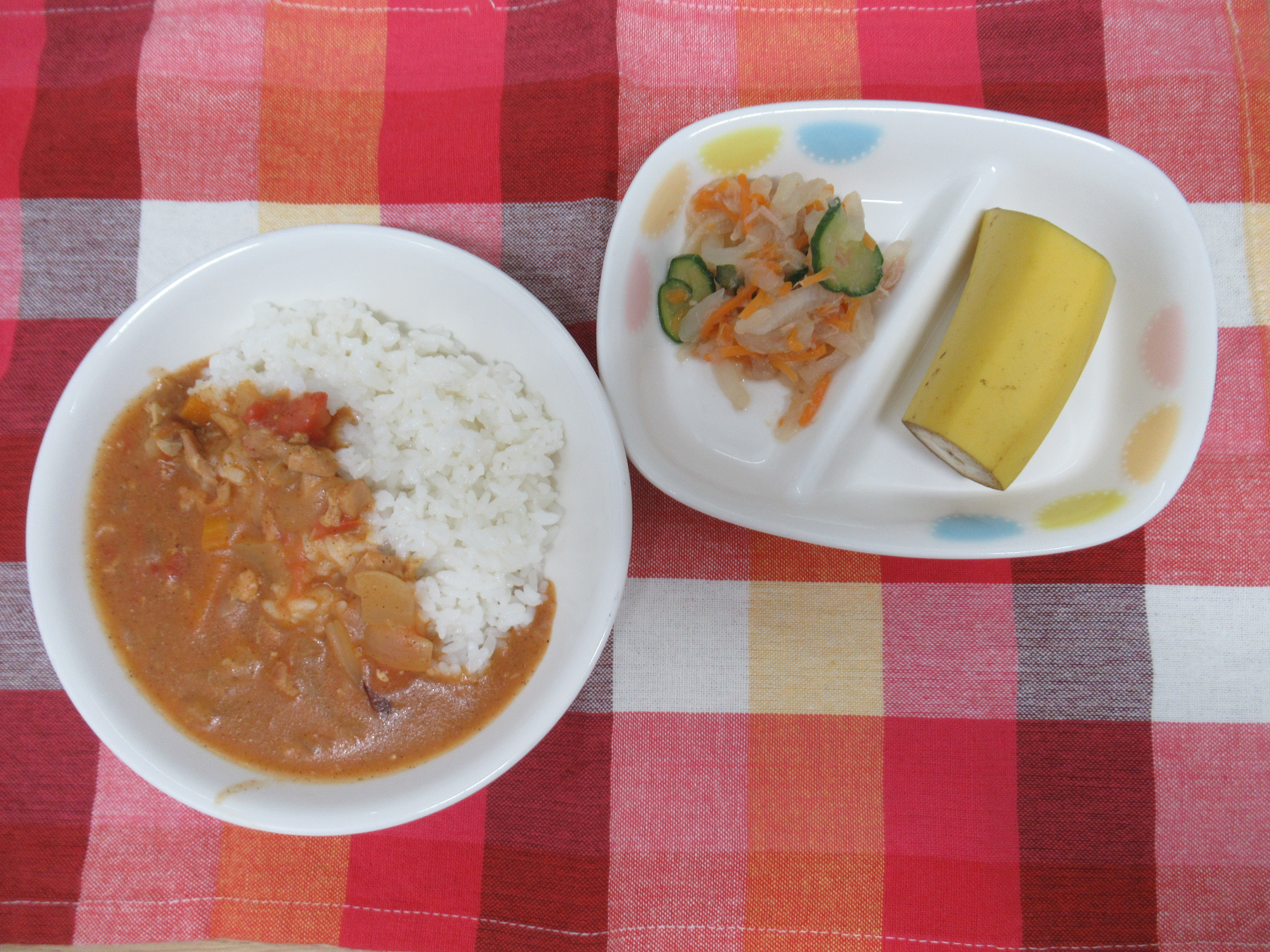 チキントマトカレー